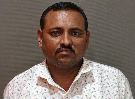 Gujarat ACB nabs two over Rs 5 lakh bribe for sand extraction in Surendranagar Gujarat ACB nabs two over Rs 5 lakh bribe for sand extraction in Surendranagar
