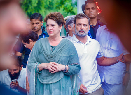 Priyanka Gandhi criticises crackdown on protesting youth Priyanka Gandhi criticises crackdown on protesting youth