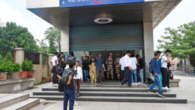 All stations of Delhi Metro opened as CJP continues Jantar Mantar protest All stations of Delhi Metro opened as CJP continues Jantar Mantar protest