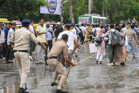 Bihar Assembly witnesses uproar over Patna students’ stir, police lathi-charge on protestors Bihar Assembly witnesses uproar over Patna students’ stir, police lathi-charge on protestors