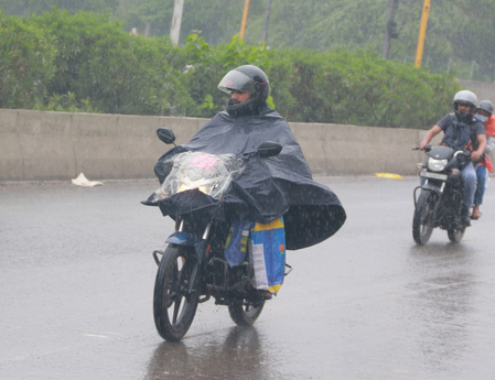 Moderate rain brings relief to Delhi-NCR; IMD forecasts more showers over next 3 days