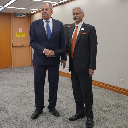 EAM Jaishankar meets Russian counterpart Lavrov, reiterates concerns about safety of Indian seafarers EAM Jaishankar meets Russian counterpart Lavrov, reiterates concerns about safety of Indian seafarers
