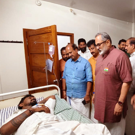 Kerala: Clashes erupt as BJP marches to KPCC office over Congress protest in Delhi Kerala: Clashes erupt as BJP marches to KPCC office over Congress protest in Delhi