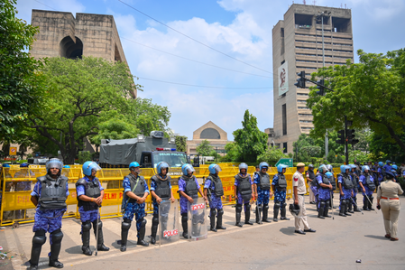 CJP claims Delhi Police restricting access, food and water to Jantar Mantar; seeks end to ‘intimidation’ of protesters CJP claims Delhi Police restricting access, food and water to Jantar Mantar; seeks end to ‘intimidation’ of protesters