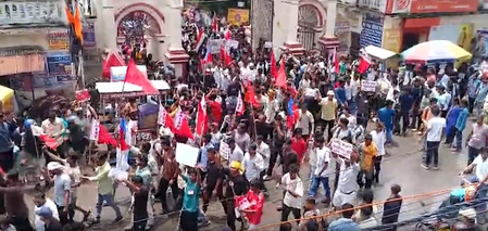 Students protest in Patna, Katihar; Bihar Police detain demonstrators, use mild force to clear sit-ins Students protest in Patna, Katihar; Bihar Police detain demonstrators, use mild force to clear sit-ins