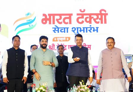 CM Fadnavis, MoS Mohol launch Bharat Taxi in Maha CM Fadnavis, MoS Mohol launch Bharat Taxi in Maha