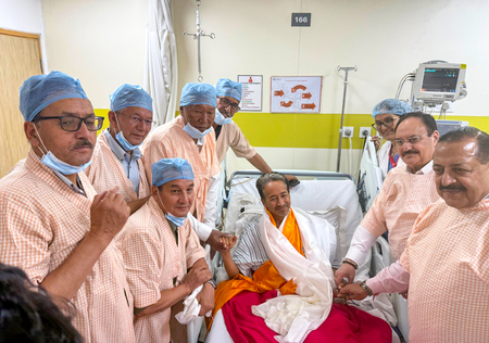 ‘End of Hunger, beginning of accountability’: Sonam Wangchuk ends 26-day fast after govt assurances ‘End of Hunger, beginning of accountability’: Sonam Wangchuk ends 26-day fast after govt assurances