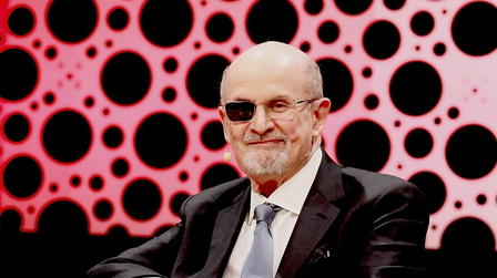 At terrorism trial of assailant, Rushdie recalls being in ‘expansive pool of blood’ At terrorism trial of assailant, Rushdie recalls being in ‘expansive pool of blood’
