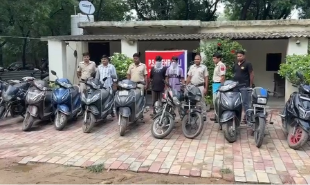 Delhi: Interstate gang of auto-lifters busted, 11 stolen vehicles recovered Delhi: Interstate gang of auto-lifters busted, 11 stolen vehicles recovered