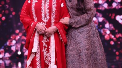 Karisma Kapoor recalls Helen’s 62-year association with the Kapoor family Karisma Kapoor recalls Helen’s 62-year association with the Kapoor family