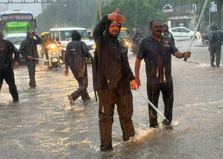Gujarat: Power restoration targeted by tonight in most flood-hit Valsad Gujarat: Power restoration targeted by tonight in most flood-hit Valsad