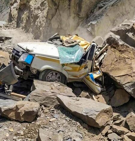 Landslide of rocks hits vehicle in Himachal; 6-month-old infant among 13 killed