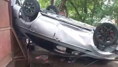 Youth dies as car skids and falls into open drain in Delhi’s Vasant Kunj; residents complain of inaction by DDA Youth dies as car skids and falls into open drain in Delhi’s Vasant Kunj; residents complain of inaction by DDA