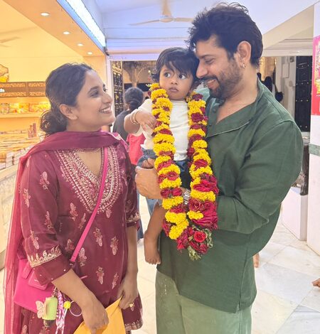 ‘Gangs of Wasseypur’ star Viineet Kumar Siingh celebrates son’s first birthday with ‘langar seva’ at Gurudwara ‘Gangs of Wasseypur’ star Viineet Kumar Siingh celebrates son’s first birthday with ‘langar seva’ at Gurudwara