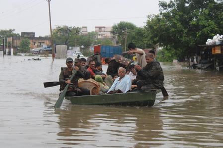 Army steps up flood relief across Gujarat, Dadra and Nagar Haveli; 355 evacuated Army steps up flood relief across Gujarat, Dadra and Nagar Haveli; 355 evacuated