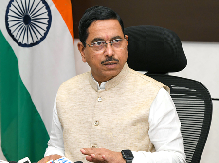 Accepting it with humility, a deep sense of duty: Pralhad Joshi after assuming charge as Union Education Minister Accepting it with humility, a deep sense of duty: Pralhad Joshi after assuming charge as Union Education Minister