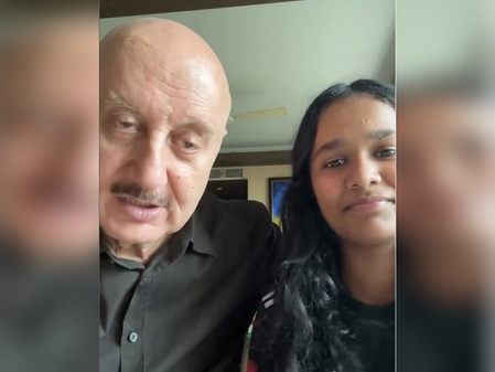 Anupam Kher gifts a special surprise to Satish Kaushik’s daughter Vanshika on her birthday Anupam Kher gifts a special surprise to Satish Kaushik’s daughter Vanshika on her birthday