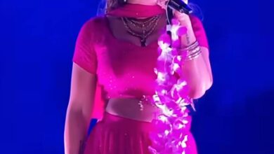 Jasmine Sandlas calls her dancers and band her ‘backbone’, fans her ‘earth angels’ Jasmine Sandlas calls her dancers and band her ‘backbone’, fans her ‘earth angels’