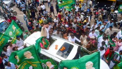 Tejashwi Yadav leads Bankipur roadshow, warns of stir over arrested students issue