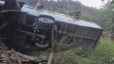 30 injured as bus carrying Amarnath Yatris skids off road in J&K’s Ganderbal