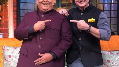 Anupam Kher gets emotional as he shares a special memory with Satish Kaushik and Kapil Sharma