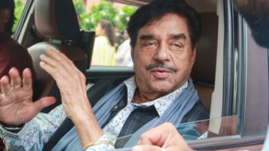 Shatrughan Sinha backs Rahul Gandhi’s targeting of Home Minister, cites Newton’s third law Shatrughan Sinha backs Rahul Gandhi’s targeting of Home Minister, cites Newton’s third law