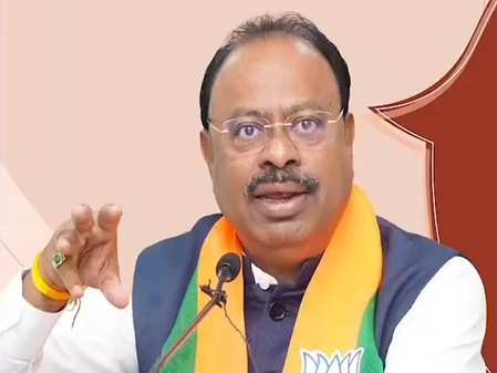 Maharashtra waives registration fee of Rs 200 on family agricultural land partition Maharashtra waives registration fee of Rs 200 on family agricultural land partition