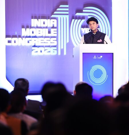 India’s 5G user base to double to 100 crore by 2030; Scindia says country will lead global 6G race India’s 5G user base to double to 100 crore by 2030; Scindia says country will lead global 6G race