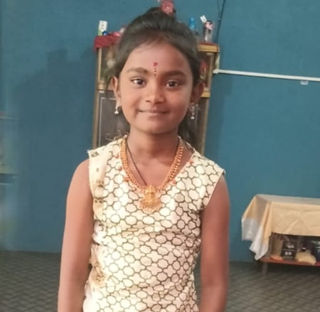 10-year-old B’luru schoolgirl hit by car as she rushed to get forgotten pen for test 10-year-old B’luru schoolgirl hit by car as she rushed to get forgotten pen for test