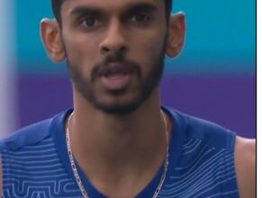 CM Satheesan speaks to Kerala athlete Sreeshankar, congratulates him for Commonwealth silver medal win CM Satheesan speaks to Kerala athlete Sreeshankar, congratulates him for Commonwealth silver medal win