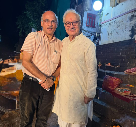 Anupam Kher reflects on his decades-long bond with Sooraj Barjatya as he wraps ‘Yeh Prem Mol Liya’ Anupam Kher reflects on his decades-long bond with Sooraj Barjatya as he wraps ‘Yeh Prem Mol Liya’