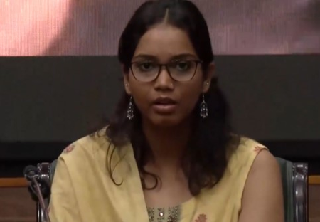 He had lost consciousness; uniform was soaked in blood, says daughter of Delhi cop on Jantar Mantar violence He had lost consciousness; uniform was soaked in blood, says daughter of Delhi cop on Jantar Mantar violence
