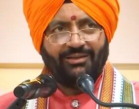 Haryana CM questions Punjab counterpart over fulfilling 2022 poll promises Haryana CM questions Punjab counterpart over fulfilling 2022 poll promises