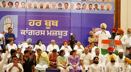 Congress launches booth-level mobilisation programme in Punjab Congress launches booth-level mobilisation programme in Punjab