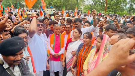 Death of mother-newborn in Jharkhand’s Jamtara district hospital sparks huge protest by BJP, Babulal slams govt Death of mother-newborn in Jharkhand’s Jamtara district hospital sparks huge protest by BJP, Babulal slams govt