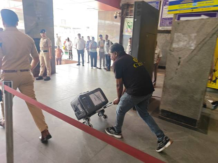 Indian Railways successfully transports India’s first live donor heart by train Indian Railways successfully transports India’s first live donor heart by train