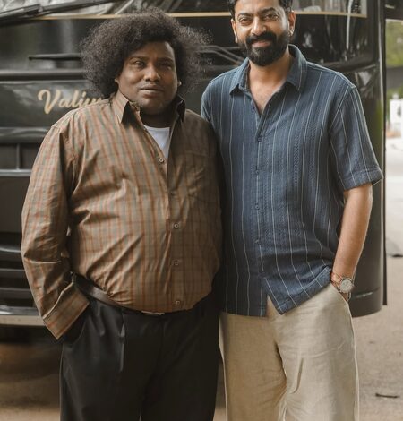 Yogi Babu comes onboard the unit of Saiju Kurup’s Malayalam film ‘Harivarasanam’ Yogi Babu comes onboard the unit of Saiju Kurup’s Malayalam film ‘Harivarasanam’