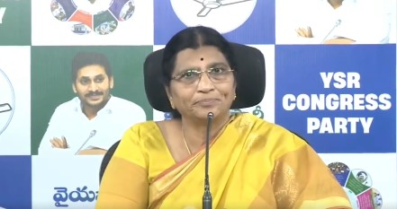 YSRCP’s Lakshmi Parvathi challenges Naidu’s wife Bhuvaneswari to prove claims of ‘insult’ in Assembly YSRCP’s Lakshmi Parvathi challenges Naidu’s wife Bhuvaneswari to prove claims of ‘insult’ in Assembly