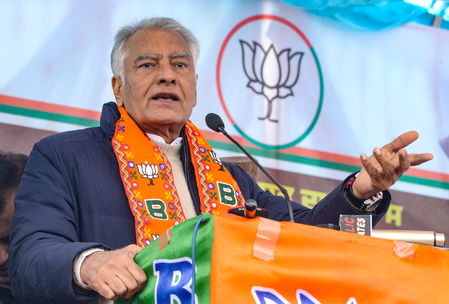 Indian students face deportation from Canada: Punjab BJP leader Jakhar seeks MEA’s intervention