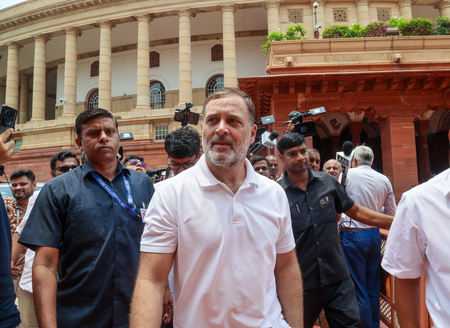 Rahul Gandhi continues attack on Home Minister, INDIA bloc rallies behind Rahul Gandhi continues attack on Home Minister, INDIA bloc rallies behind