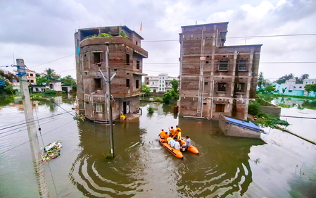 Odisha floods leave 3 dead, 748 villages affected Odisha floods leave 3 dead, 748 villages affected