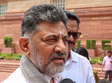 CM Shivakumar requests TN CM Joseph Vijay to postpone B’luru visit amid Cauvery tensions