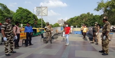 Three Delhi Metro station gates shut ahead of CJP protest; Rajiv Chowk resumes Ops after brief halt Three Delhi Metro station gates shut ahead of CJP protest; Rajiv Chowk resumes Ops after brief halt