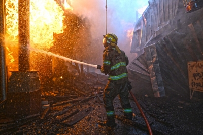 Kuwait says firefighters injured while battling blazes after Iranian attacks Kuwait says firefighters injured while battling blazes after Iranian attacks