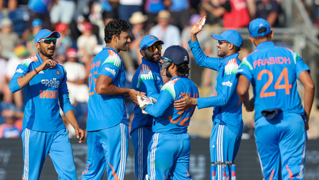 ‘India are yet to settle as a unit, giving England a slight edge’: Kapil Dev on Lord’s decider ‘India are yet to settle as a unit, giving England a slight edge’: Kapil Dev on Lord’s decider