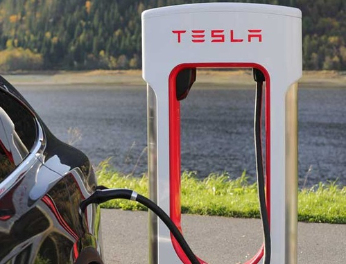Eco-friendly cars account for half of new car registrations in S. Korea in H1
