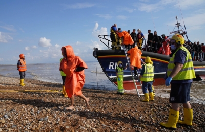 173 migrants rescued after boat catches fire in English Channel 173 migrants rescued after boat catches fire in English Channel