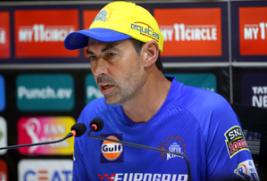 New England Test coach Fleming approaches Hussey for batting coach role: Report New England Test coach Fleming approaches Hussey for batting coach role: Report