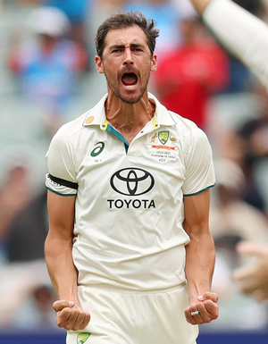 Starc surpasses Rangana Herath to become leading left-arm bowler in Tests