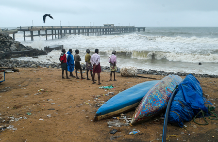 High waves, coastal flooding risk along Kerala coast; alert sounded High waves, coastal flooding risk along Kerala coast; alert sounded